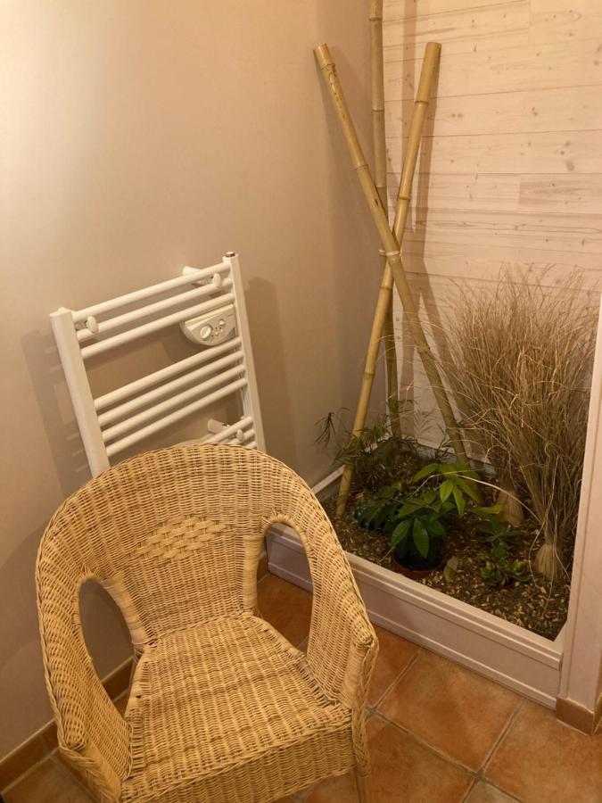 Le Chai De La Rose Spa Et Seances Bien Etre Doué-la-Fontaine Exterior photo