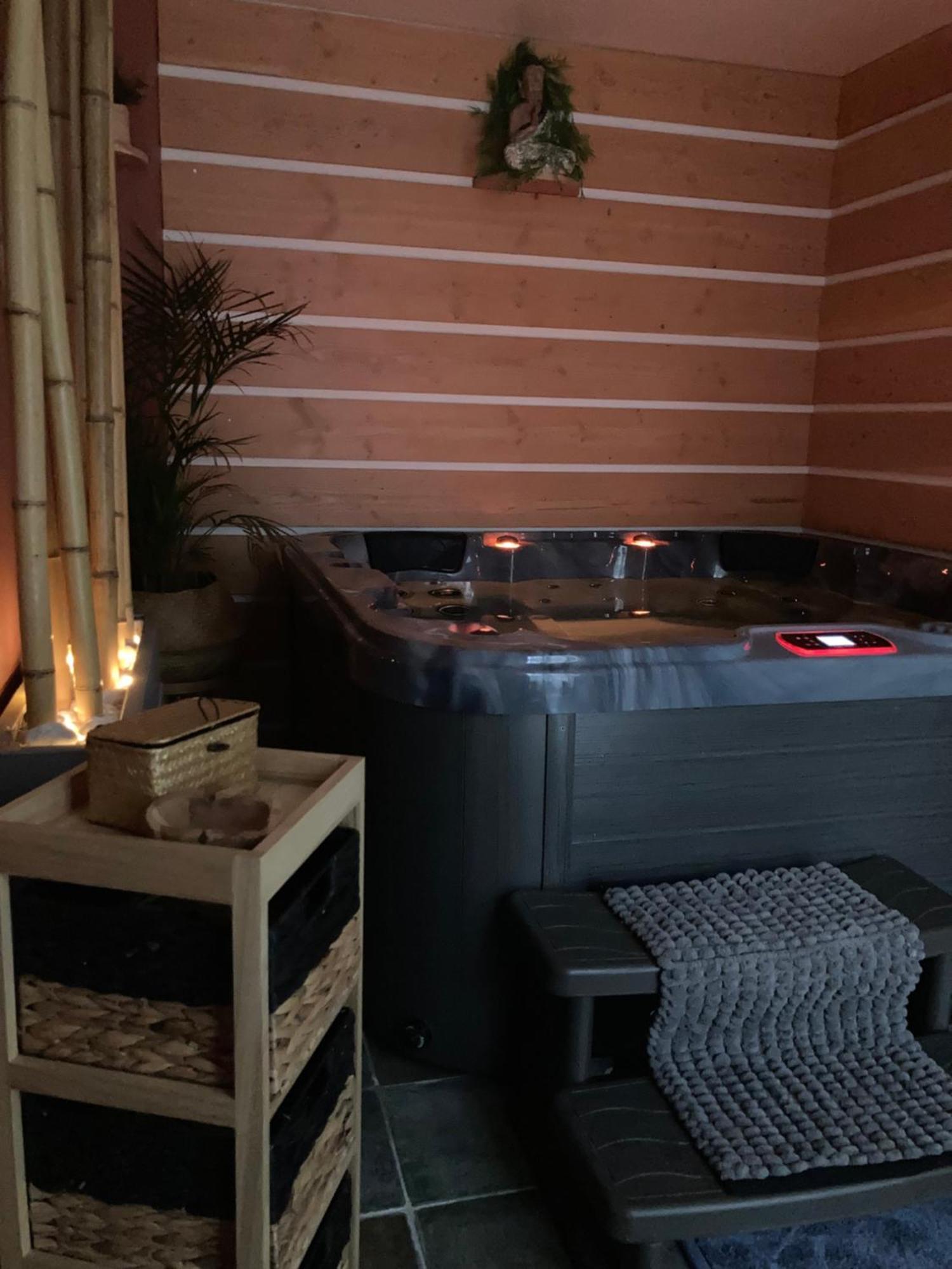 Le Chai De La Rose Spa Et Seances Bien Etre Doué-la-Fontaine Exterior photo